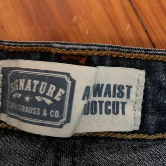 Levi’s signature size 12 short  at waist bootcut jeans. Worn about 8x - Picture 3 of 6